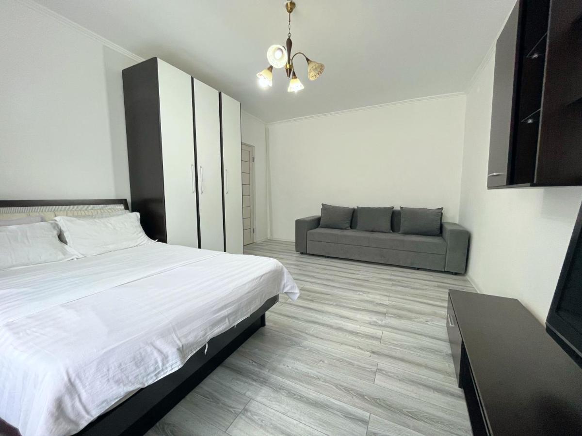 Наурызбай Apartment Алма Ата Екстериор снимка